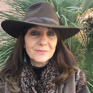 Meet your Posher, Jackie